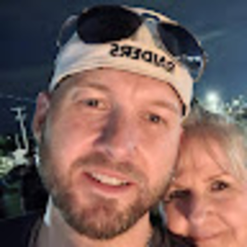 Meet your Posher, Lloyd